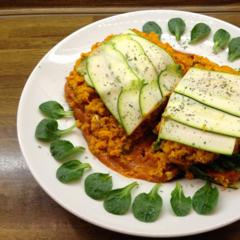 Zucchini - pumpkin - lasagna with persimmon - peppers - sauce