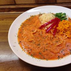 Celeriac and pumpkin "rice" with radish noodles in pineapple pepper soup