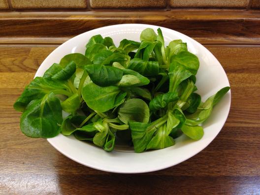 Lamb's lettuce