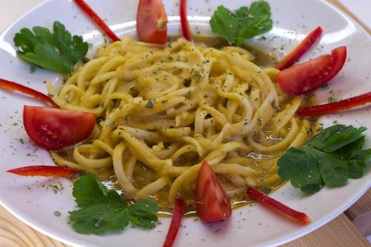 Pineapple - parsley - "pasta"