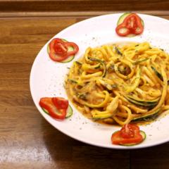 Mango - zucchini - peppers - noodles