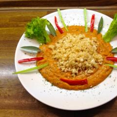 Celeriac "rice" with persimmon - sage - sauce