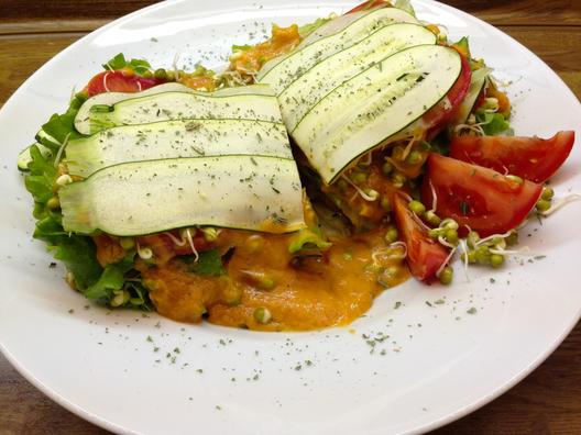 Orange - lasagna with sprouted mung beans