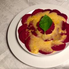 Beet - "carpaccio" with tangerine - aloe vera - sauce