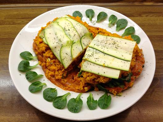 Zucchini - pumpkin - lasagna with persimmon - peppers - sauce
