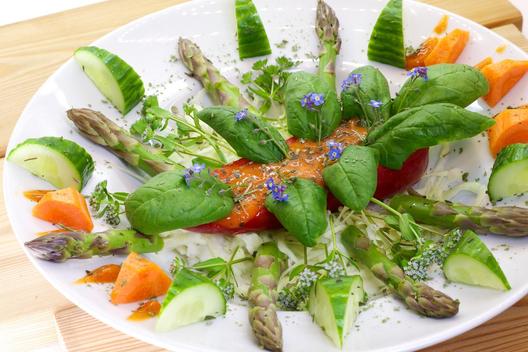 Stuffed sweet red peppers with asparagus tips