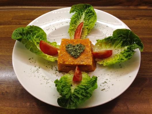 Celeriac on persimmon - peppers - cream