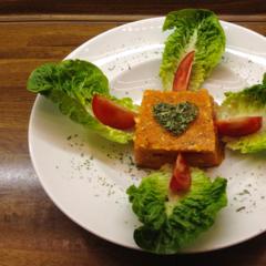 Celeriac on persimmon - peppers - cream Celeriac on persimmon - peppers - cream