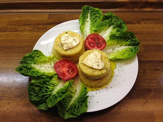 Celeriac on pineapple - cream with eggplant hearts