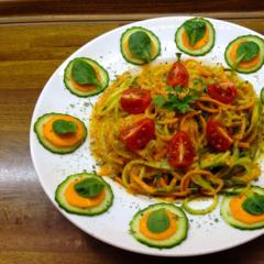Cucumber - carrot - noodles with orange - date - sauce