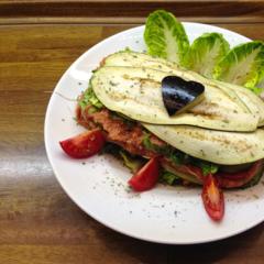 Eggplant - lasagna with blood orange - date - sauce