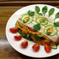 Zucchini - spinach - "Lasagna" with orange - parsley - sauce