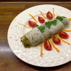 Carrot - cucumber - parsley - kiwi - rolls
