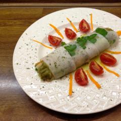 Carrot - cucumber - parsley - kiwi - rolls Carrot - cucumber - parsley - kiwi - rolls