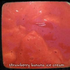 Just made myself my first RV strawberry banana ice cream! Best ice cream I had in life! <3