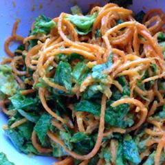 Pumpkin "noodles" with green lettuce and a amazing sauce of yellow pepper, avocado, fennel and lemon juice