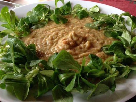 Raw vegan vegetable soup with corn salad. The soup consists of pineapple, apple, celery, some pieces of coconut flesh, a bit of parsley and sage and the tinniest bit of leeks. In the soup there were grated pieces of orange and yellow carrots, parsnip and celeriac. The soup was so good I was surprised myself. 