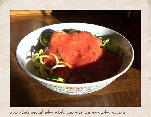 Zucchini spaghetti with nectarine tomato sauce - Yum!